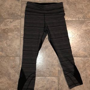 Lululemon cropped leggings